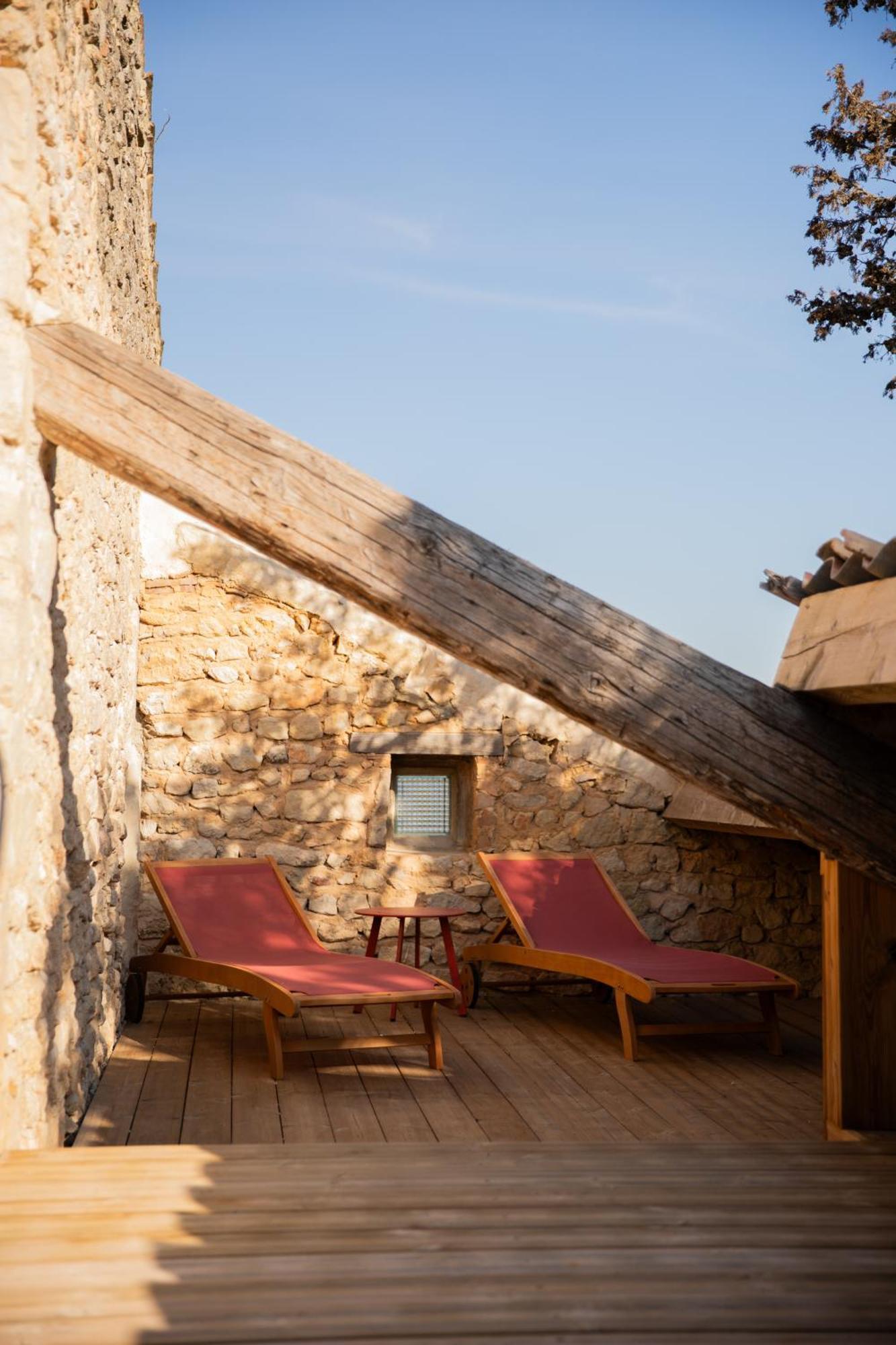 Maison Roucas - Restaurant Et Chambres D'Hotes Solérieux Zewnętrze zdjęcie