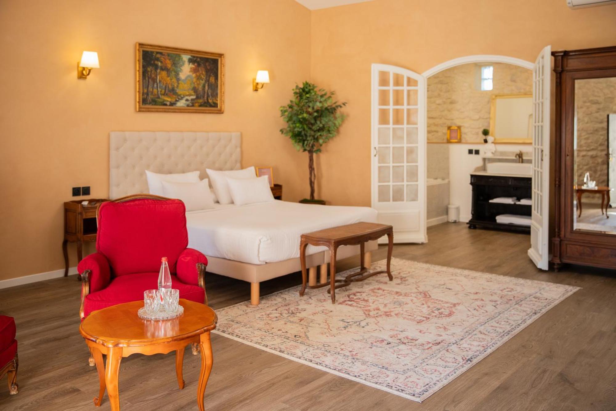 Maison Roucas - Restaurant Et Chambres D'Hotes Solérieux Zewnętrze zdjęcie
