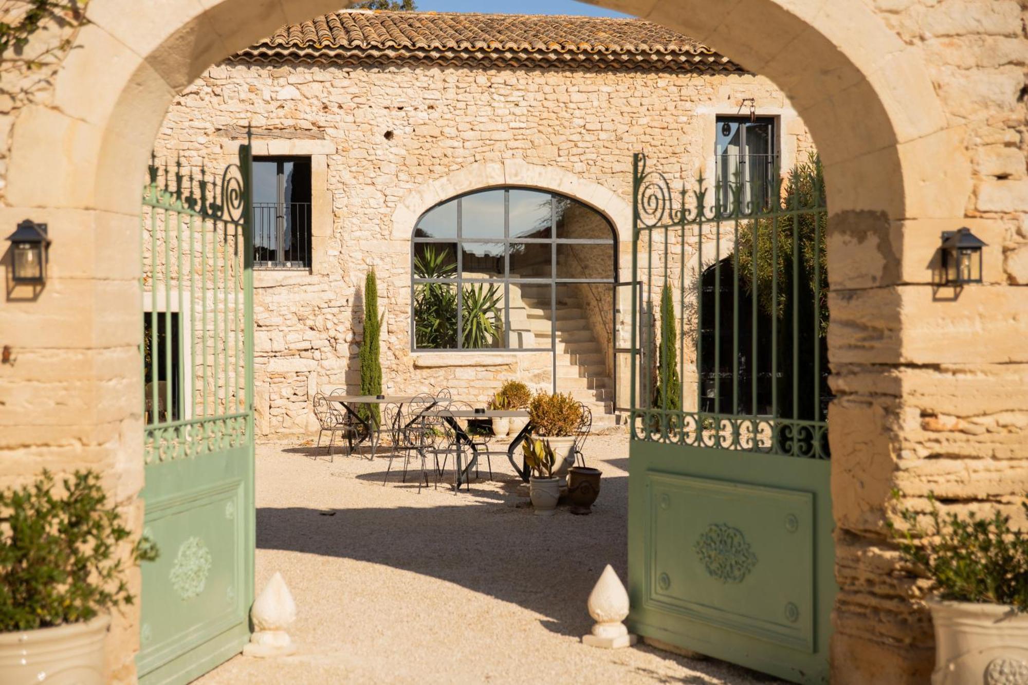 Maison Roucas - Restaurant Et Chambres D'Hotes Solérieux Zewnętrze zdjęcie